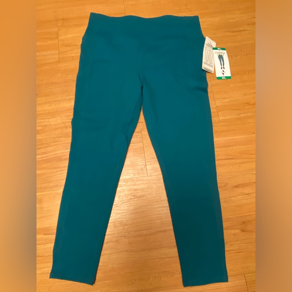 Skechers leggings with pockets